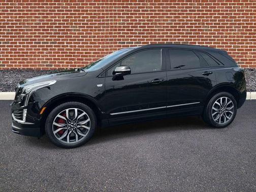 Stellar Black Metallic 2022 Cadillac XT5 Sport