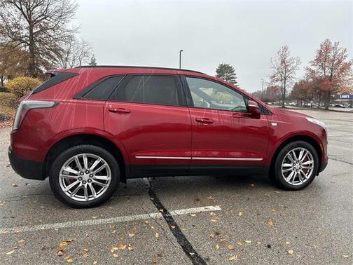 2023 Cadillac XT5 Sport