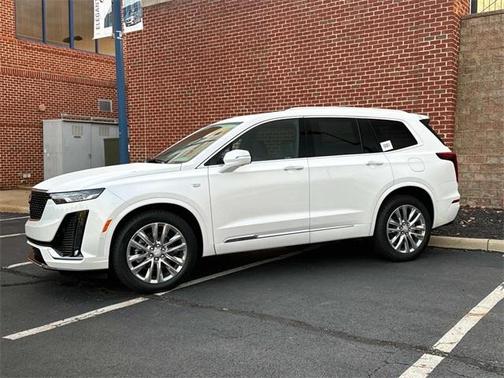2025 Cadillac XT6 Premium Luxury AWD