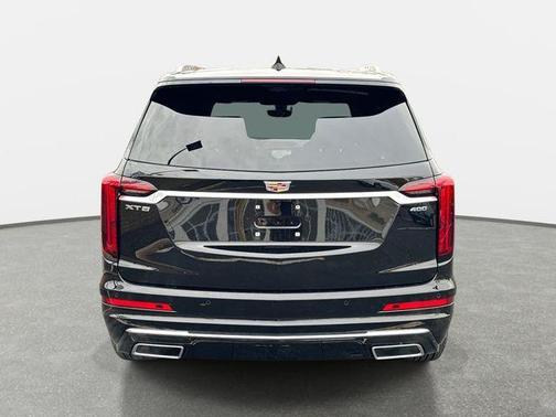 Stellar Black Metallic 2025 Cadillac XT6 Premium Luxury FWD