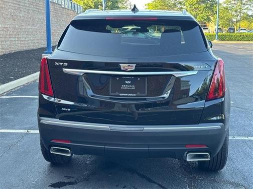 2025 Cadillac XT5 Luxury