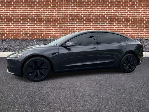 Gray 2025 Tesla Model 3 Long Range