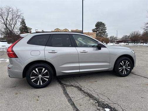 2024 Volvo XC60 B5 Core