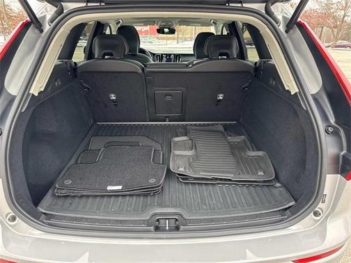 2024 Volvo XC60 B5 Core