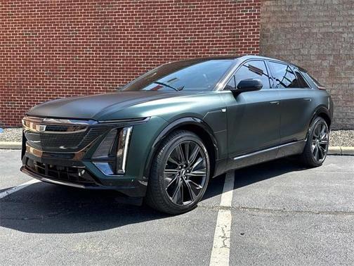 2025 Cadillac LYRIQ Sport