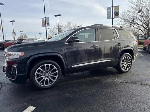 2022 GMC Acadia Denali