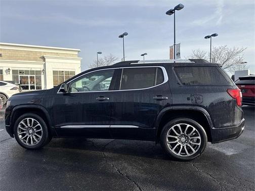 2022 GMC Acadia Denali