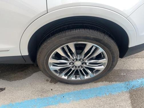 2017 Cadillac XT5 Premium Luxury