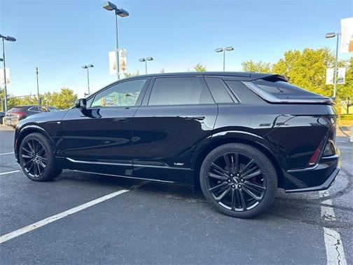 2026 Cadillac LYRIQ V Premium