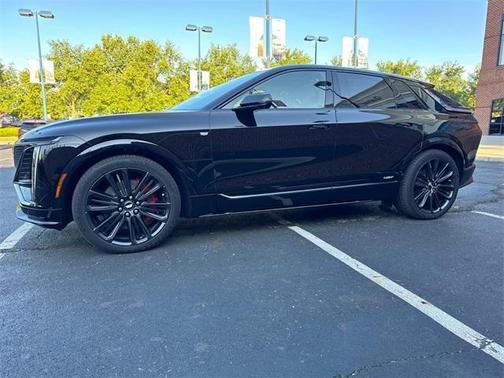 2026 Cadillac LYRIQ V Premium