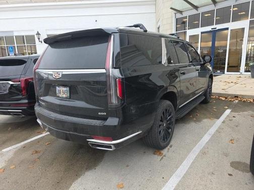2024 Cadillac Escalade ESV Premium Luxury