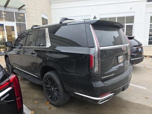 2024 Cadillac Escalade ESV Premium Luxury