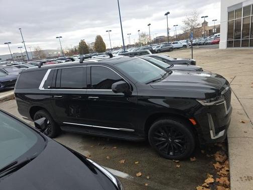 2024 Cadillac Escalade ESV Premium Luxury