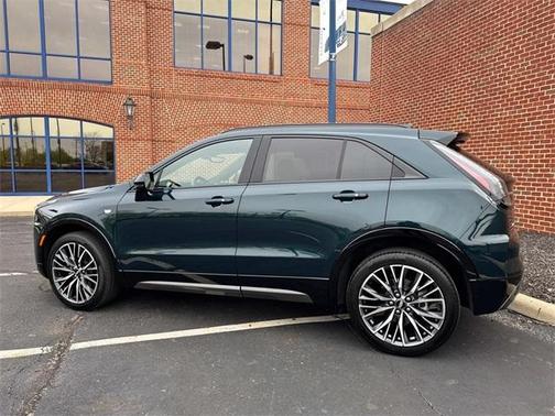2025 Cadillac XT4 Sport