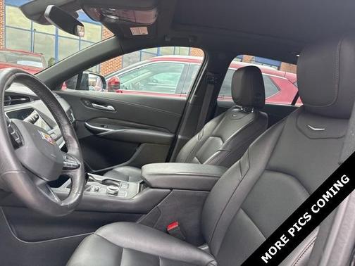 2023 Cadillac XT4 Sport