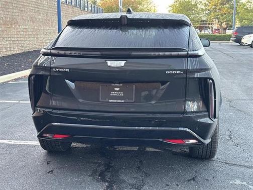 2026 Cadillac LYRIQ Sport