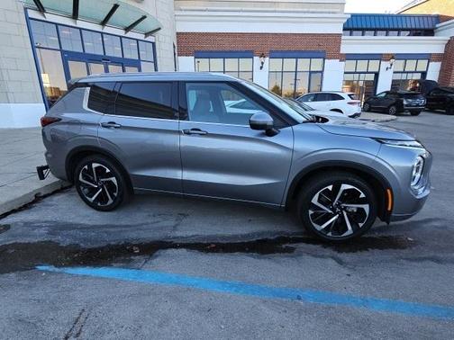 2022 Mitsubishi Outlander SEL