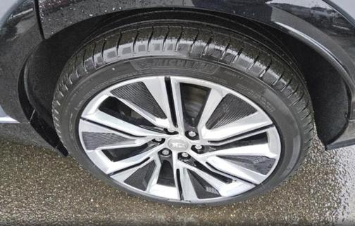 2025 Cadillac LYRIQ Luxury