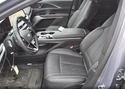 2025 Cadillac LYRIQ Luxury