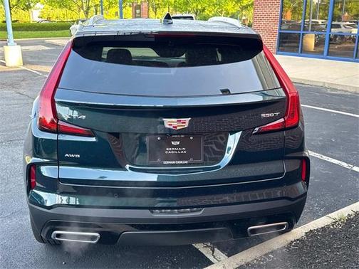 2025 Cadillac XT4 Premium Luxury