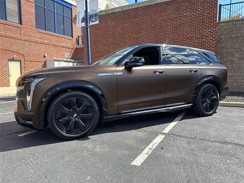 2025 Cadillac Escalade IQ Sport 1