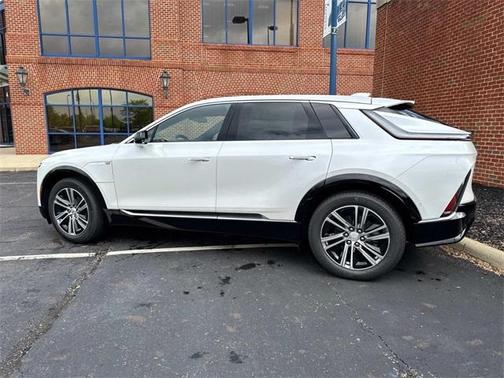 2025 Cadillac LYRIQ Luxury