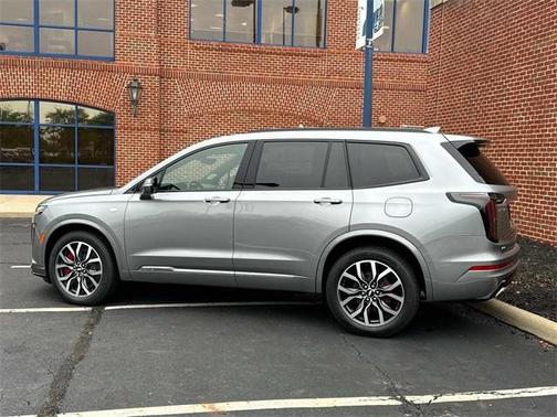 2025 Cadillac XT6 Sport AWD