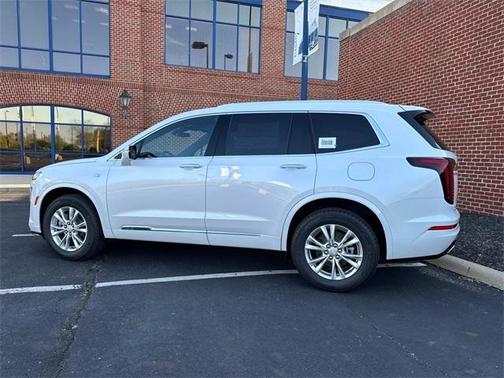 2025 Cadillac XT6 Luxury AWD