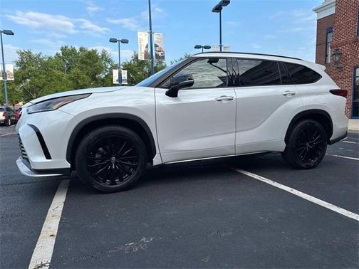 2023 Toyota Highlander XSE