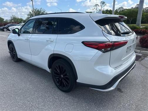 2023 Toyota Highlander XSE