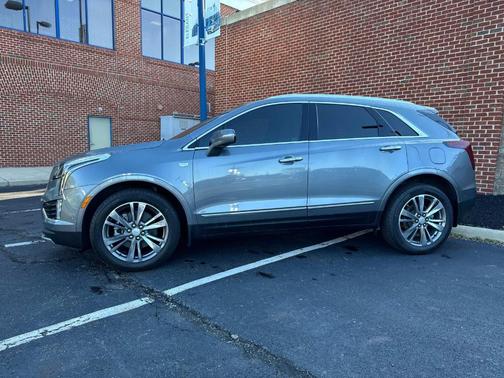 2021 Cadillac XT5 Premium Luxury