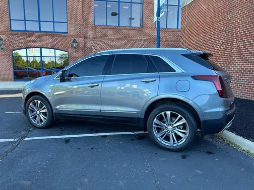 2021 Cadillac XT5 Premium Luxury