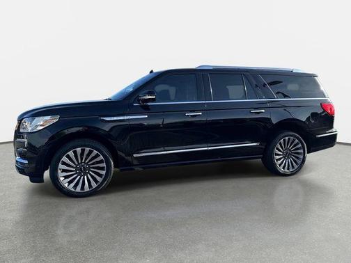 Infinite Black Metallic 2019 Lincoln Navigator L Reserve