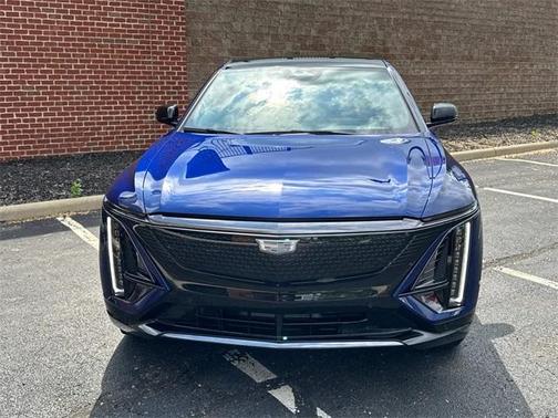 2025 Cadillac LYRIQ Sport