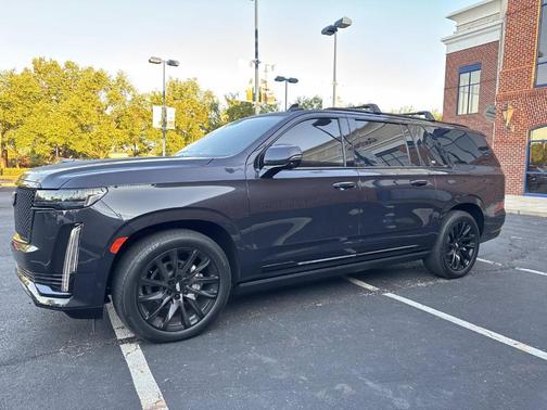 2023 Cadillac Escalade ESV Sport Platinum