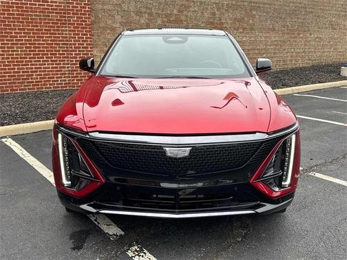 2025 Cadillac LYRIQ Sport