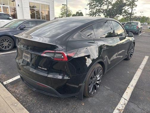 Black 2022 Tesla Model Y Performance