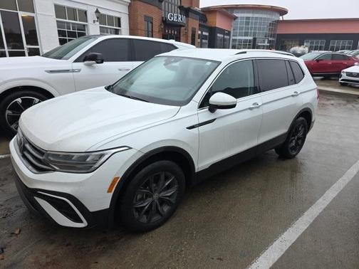 2022 Volkswagen Tiguan 2.0T SE