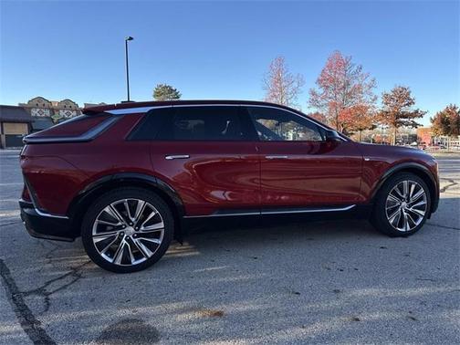 2024 Cadillac LYRIQ Luxury