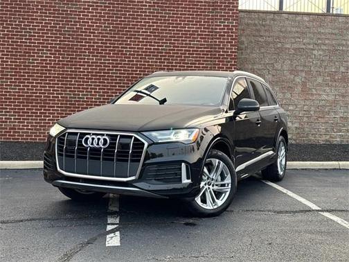 2023 Audi Q7 45 Premium