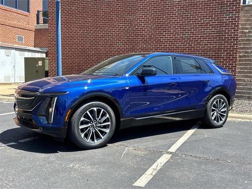 2025 Cadillac LYRIQ Sport