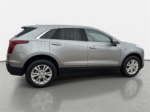 2025 Cadillac XT5 Luxury