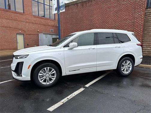 2025 Cadillac XT6 Luxury AWD