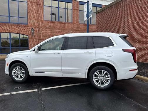 2025 Cadillac XT6 Luxury AWD