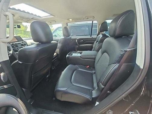 2022 INFINITI QX80 Luxe