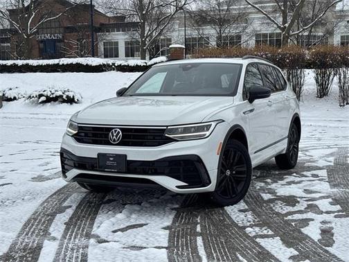 2022 Volkswagen Tiguan 2.0T SE R-Line Black