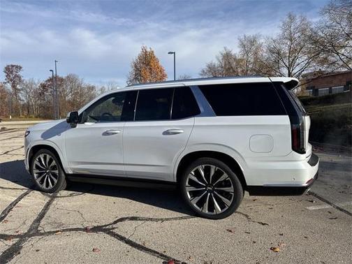 2026 Cadillac Escalade Luxury