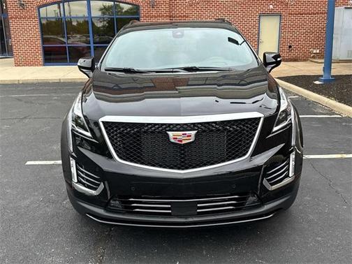 2025 Cadillac XT5 Sport