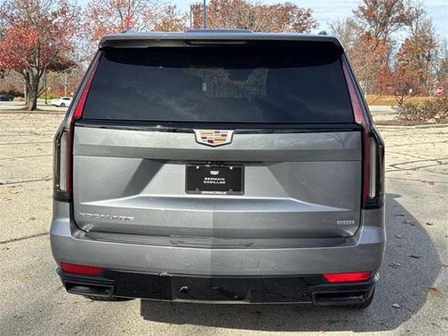 2022 Cadillac Escalade Sport Platinum