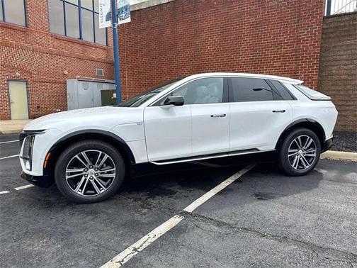 2025 Cadillac LYRIQ Luxury